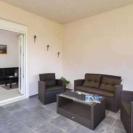 Carso Olea A1 2+2 Appartamento Podstrana